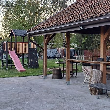 Gosciniec Twoje Mazury Nad Jeziorem Sniardwy Tuz Obok Plazy Nowe Guty Exterior photo